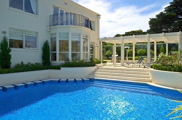 Scott Brown - Seamless Style